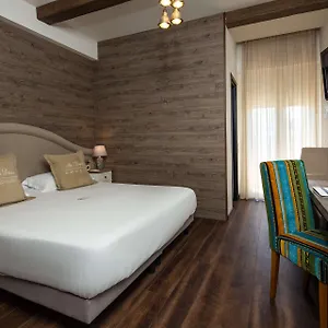 Western Maison B Rimini